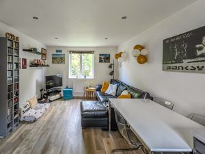 Photo 5- click for photo gallery